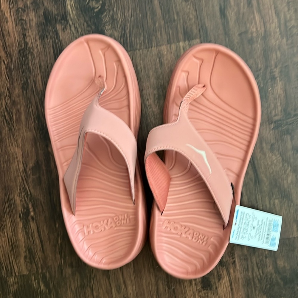 Hoka recovery flipflop